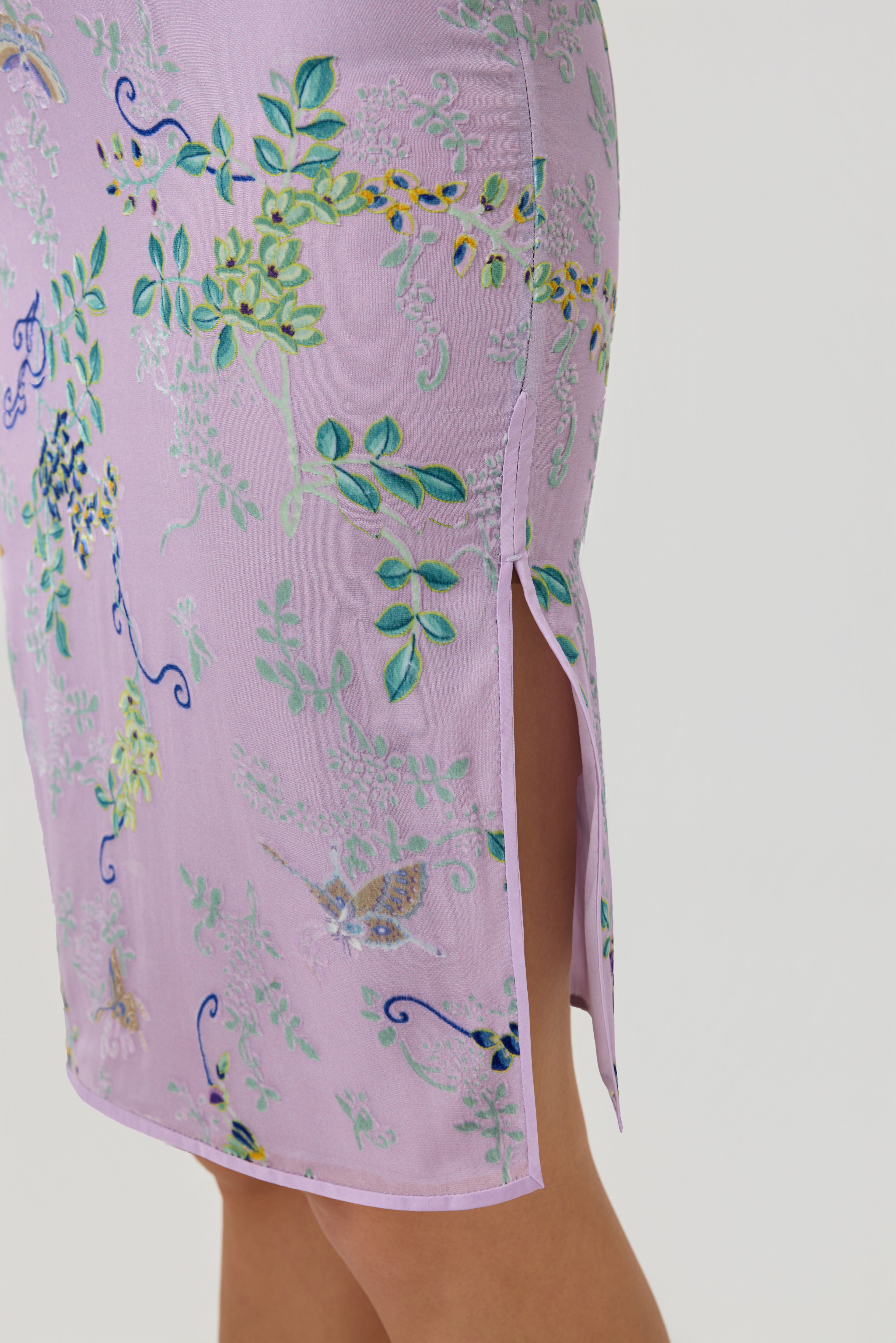 purple velvet cheongsam dress, close up